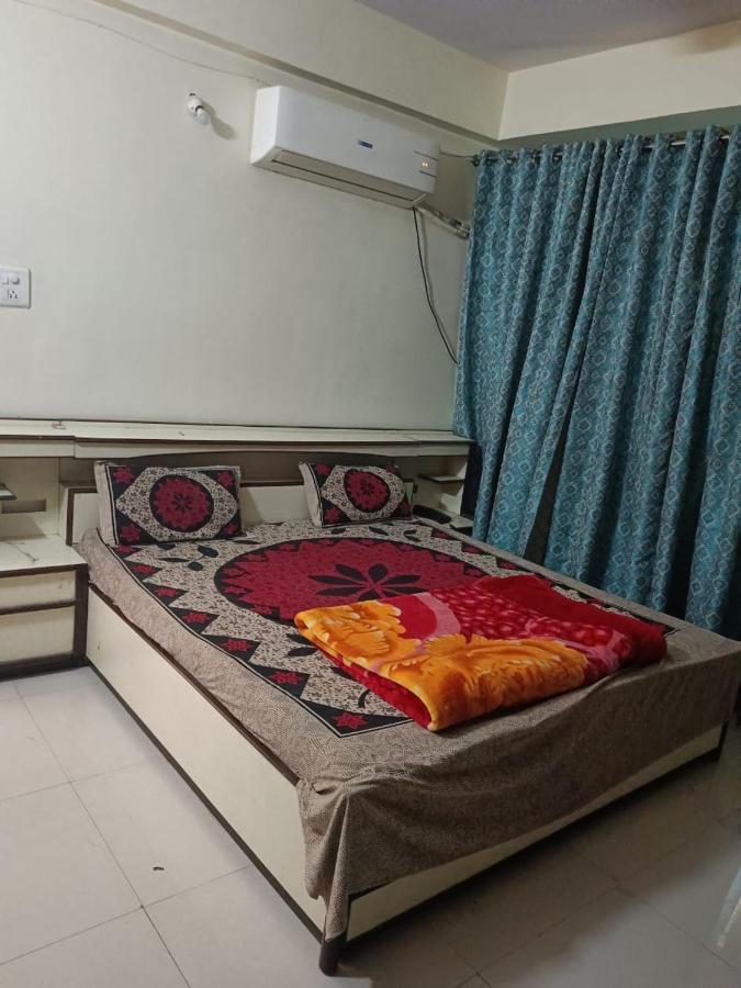 Hotel Mahati Indore Eksteriør billede